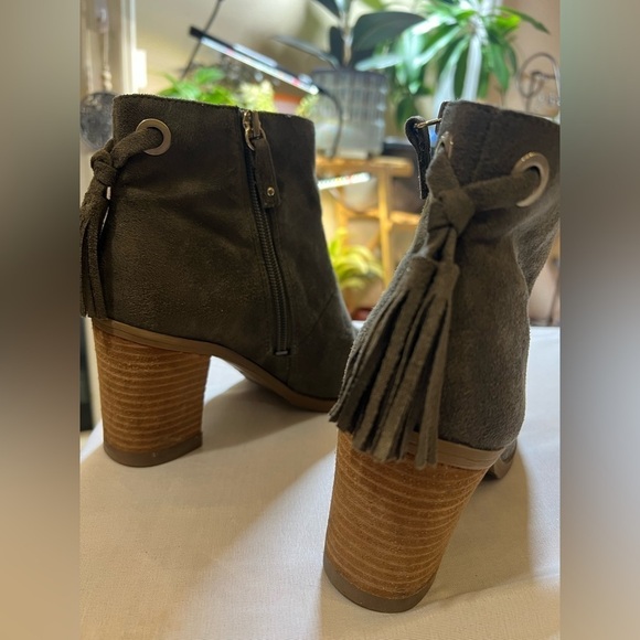 🔴Dr scholls olive green suede look bootie size 6M - Picture 4 of 5